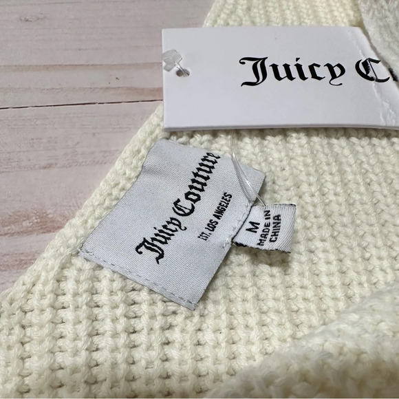 JUICY COUTURE Knitted V Neckline Sleveless Ivory Color Medium Top BNWT - Picture 5 of 6